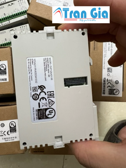 Bộ lập trình PLC Delta DVP12SA11R 8 In/4 Out Relay 24VDC