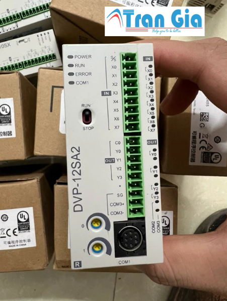 Bộ lập trình PLC Delta DVP12SA11T 8 In/4 Out Transistor 24VDC