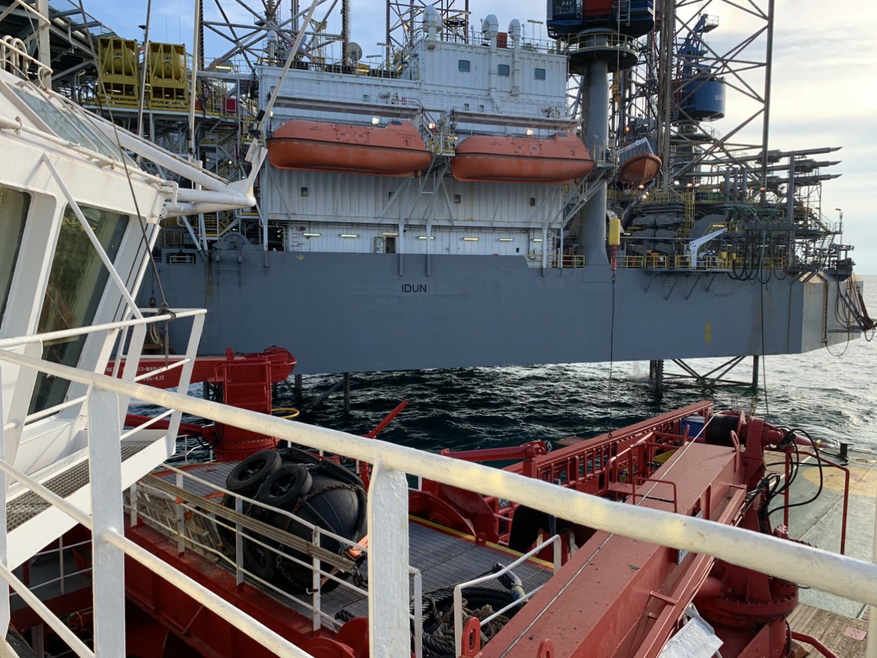 Công ty Sửa màn hình uốn ống Không lên hình, Sửa Màn hình Không Sáng, Màn Hình Bị Tối Giá Rẻ Uy Tín - Ảnh 2